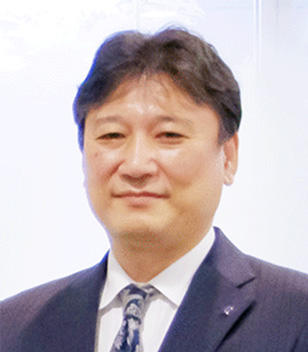 中外製薬株式会社 カスタマーソリューション部 DSグループ 副部長 岸端 就介 様