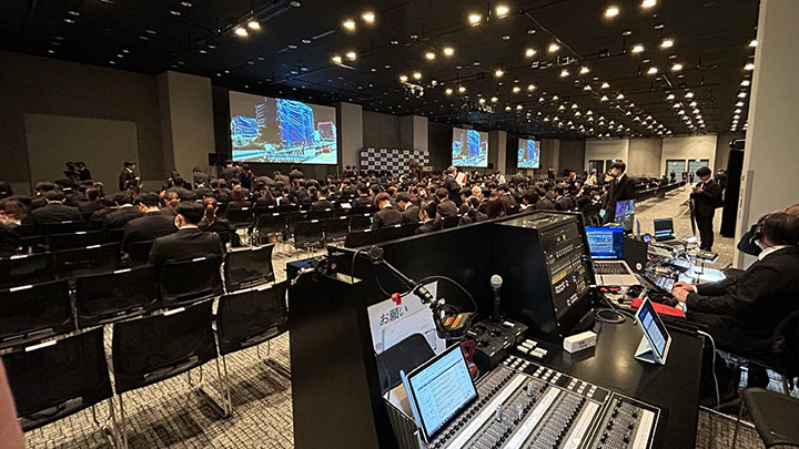 NIPPON EXPRESSホールディングス株式会社 様_入社式関連動画制作と入社式現場対応_現場対応写真